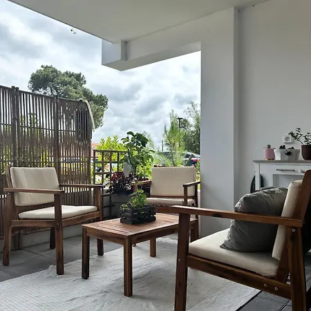 Zen Cocoon With Terrace 아파트 *